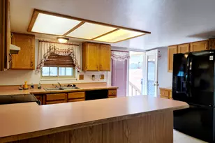 645 N Aria Blvd, Wendover, UT 84083 - Photo 28