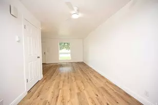 547 N 200 W, Bountiful, UT 84010 - Photo 6