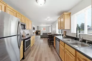 676 N Ann St W, Clearfield, UT 84015 - Photo 18