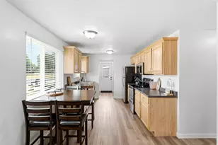 676 N Ann St W, Clearfield, UT 84015 - Photo 14
