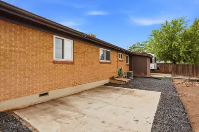 676 N Ann St W, Clearfield, UT 84015 - Photo 36
