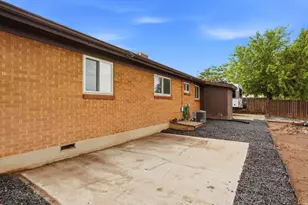 676 N Ann St W, Clearfield, UT 84015 - Photo 36