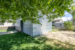 2111 N 450 W, Sunset, UT 84015 - Photo 28