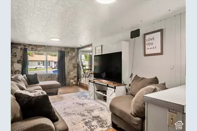 1327 Hudson, Ogden, UT 84404 - Photo 6