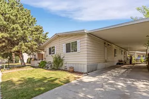 1602 Indian Summer Dr, Salt Lake City, UT 84116 - Photo 2