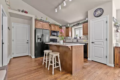 625 W 2660 N, Lehi, UT 84043 - Photo 12