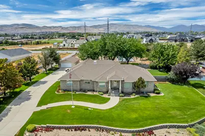 14278 S Country Classic Dr, Bluffdale, UT 84065 - Photo 2
