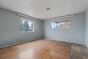 37 W 200 S, Lehi, UT 84043 - Photo 12