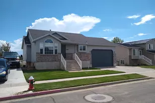 3671 W 850 S, Syracuse, UT 84075 - Photo 2