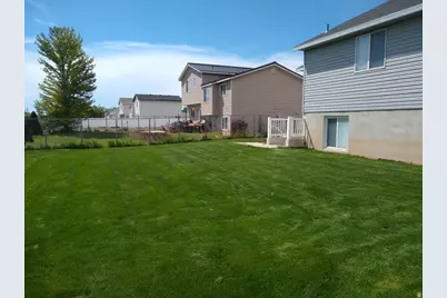 3671 W 850 S, Syracuse, UT 84075 - Photo 8