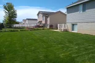 3671 W 850 S, Syracuse, UT 84075 - Photo 8