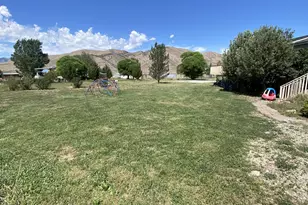 395 W Walk St, Stockton, UT 84071 - Photo 28