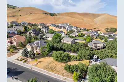 692 S Deer Hollow Rd, Tooele, UT 84074 - Photo 4