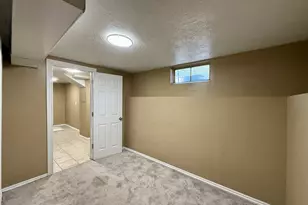 42 S 450 E, Clearfield, UT 84015 - Photo 30