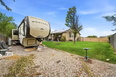 2932 S Fetzer Dr, Magna, UT 84044 - Photo 32