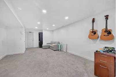 2932 S Fetzer Dr, Magna, UT 84044 - Photo 18