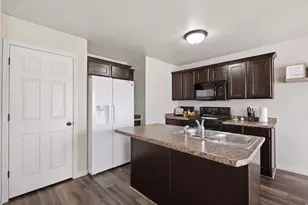 2444 S Andover St, West Haven, UT 84401 - Photo 6