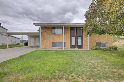 626 S 400 E #A-B, Payson, UT 84651 - Photo 2