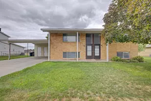626 S 400 E, Payson, UT 84651 - Photo 2