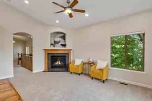 263 Edgemont Dr, North Salt Lake, UT 84054 - Photo 4
