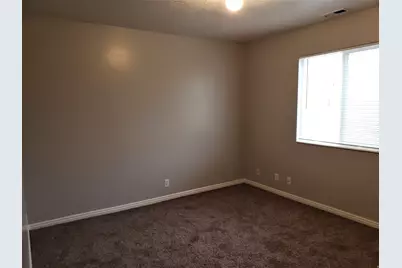 5634 S 1150 W, Riverdale, UT 84405 - Photo 16