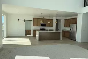 4932 N Emerald Ave, Eagle Mountain, UT 84005 - Photo 2