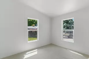 900 Century Dr, Ogden, UT 84404 - Photo 14