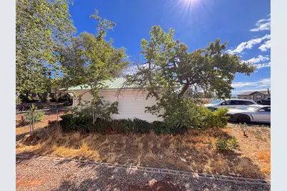 102 Continental St, Blanding, UT 84511 - Photo 10