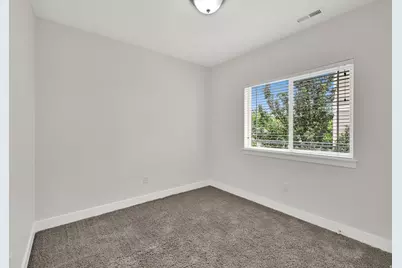 1849 N Crest Rd E, Saratoga Springs, UT 84045 - Photo 16