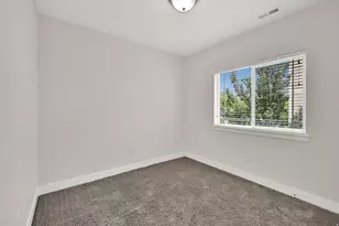 1849 N Crest Rd E, Saratoga Springs, UT 84045 - Photo 16