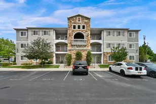1849 N Crest Rd E, Saratoga Springs, UT 84045 - Photo 1