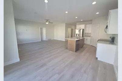 1572 S 3170 E, Spanish Fork, UT 84660 - Photo 6