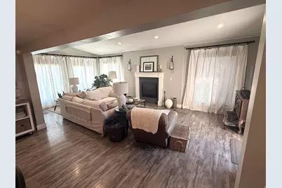 1366 E Greenfield Ave, Murray, UT 84121 - Photo 22