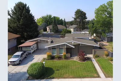 1366 E Greenfield Ave, Murray, UT 84121 - Photo 2