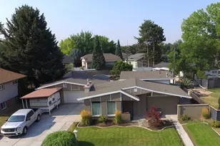 1366 E Greenfield Ave, Murray, UT 84121 - Photo 2