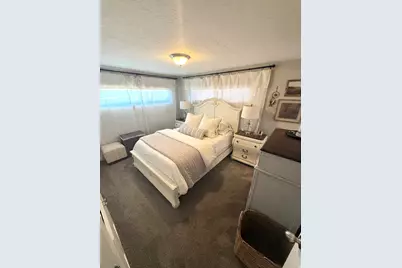 1366 E Greenfield Ave, Murray, UT 84121 - Photo 26