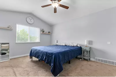 7555 N Pinecone Rd, Eagle Mountain, UT 84005 - Photo 16
