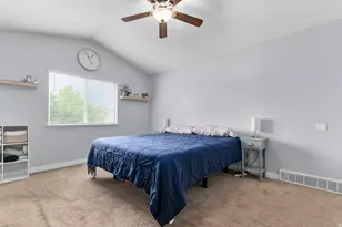 7555 N Pinecone Rd, Eagle Mountain, UT 84005 - Photo 16
