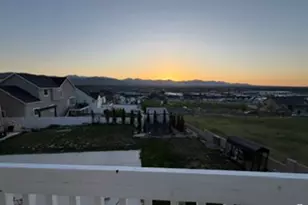 614 W Regent Garden Ln, Bluffdale, UT 84065 - Photo 48