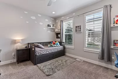 614 W Regent Garden Ln, Bluffdale, UT 84065 - Photo 18