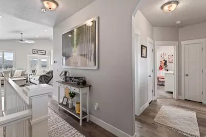 614 W Regent Garden Ln, Bluffdale, UT 84065 - Photo 16