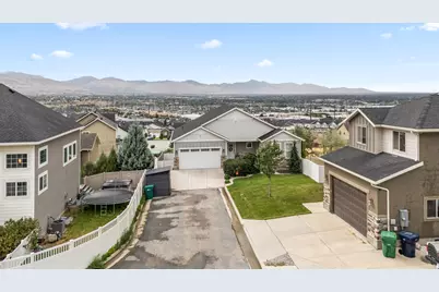 614 W Regent Garden Ln, Bluffdale, UT 84065 - Photo 42