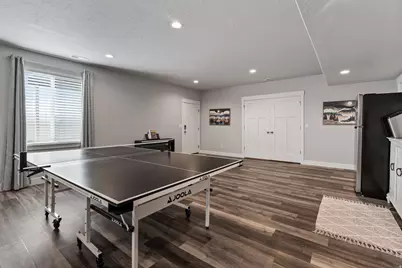 614 W Regent Garden Ln, Bluffdale, UT 84065 - Photo 34