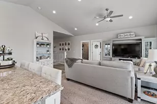 614 W Regent Garden Ln, Bluffdale, UT 84065 - Photo 8