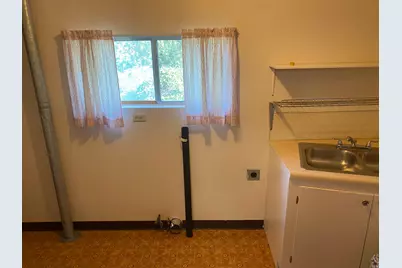 444 S Main St, Manti, UT 84642 - Photo 32