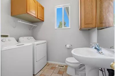 4883 W Skye Dr, South Jordan, UT 84009 - Photo 16