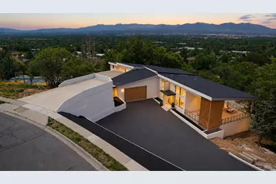 2662 E Comanche Dr, Salt Lake City, UT 84108 - Photo 2