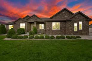 585 E Coach Ln, Grantsville, UT 84029 - Photo 1