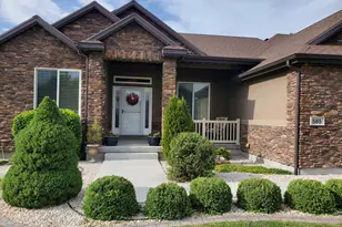 585 E Coach Ln, Grantsville, UT 84029 - Photo 8