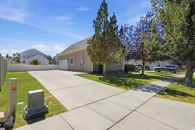 303 Durocher Ln, Tooele, UT 84074 - Photo 6